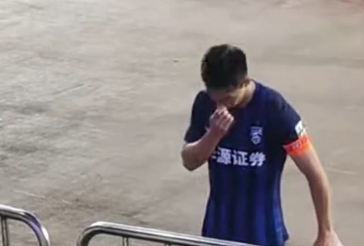 体坛周报:贺惯发言可以看出三镇已默认降级局面 体坛周报:贺惯发言可以看出三镇已默认降级局面