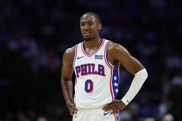 张佳玮：球场上有三个前FMVP、两个前MVP 但上半场最佳是马克西